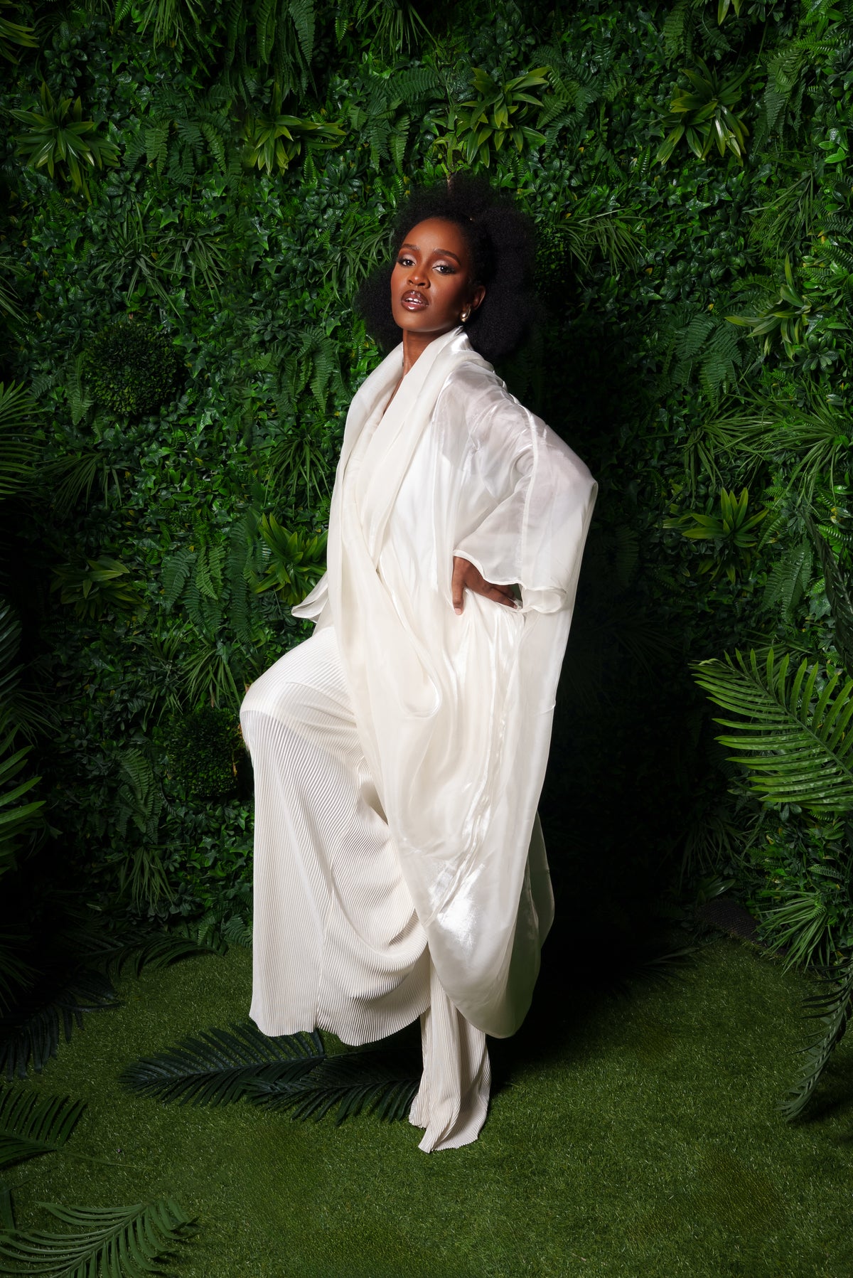 NAYA (CREAMY WHITE)